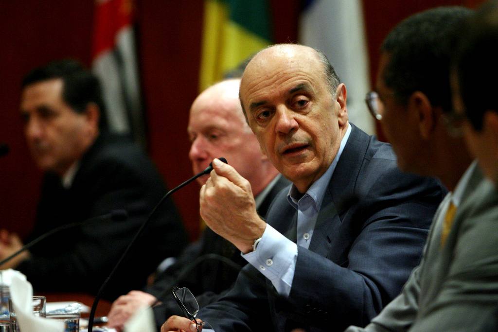 José Serra segue ignorado. Mas sem lamúrias!