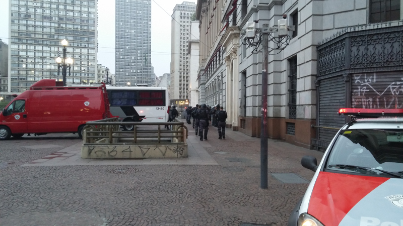 {{Robcops se preparam - Foto: Victor Amatucci - ImprenÇa}}