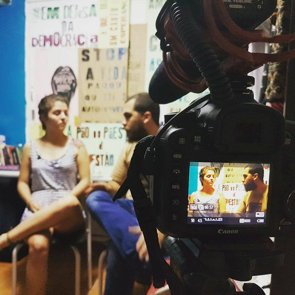 “Eu negava a política” – Entrevistamos Camila Lanes