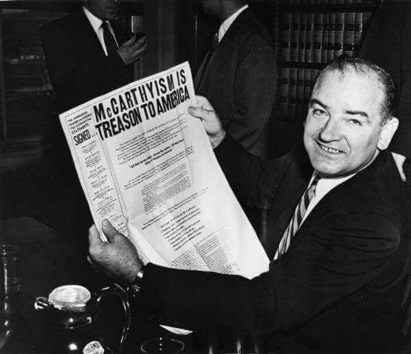  Senador Joseph McCarthy
